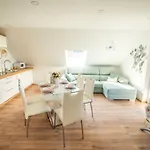 Apartmaji Urska شقة *