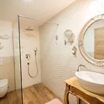 Apartmaji Urska شقة