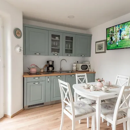 Apartmaji Urska Appartamento *